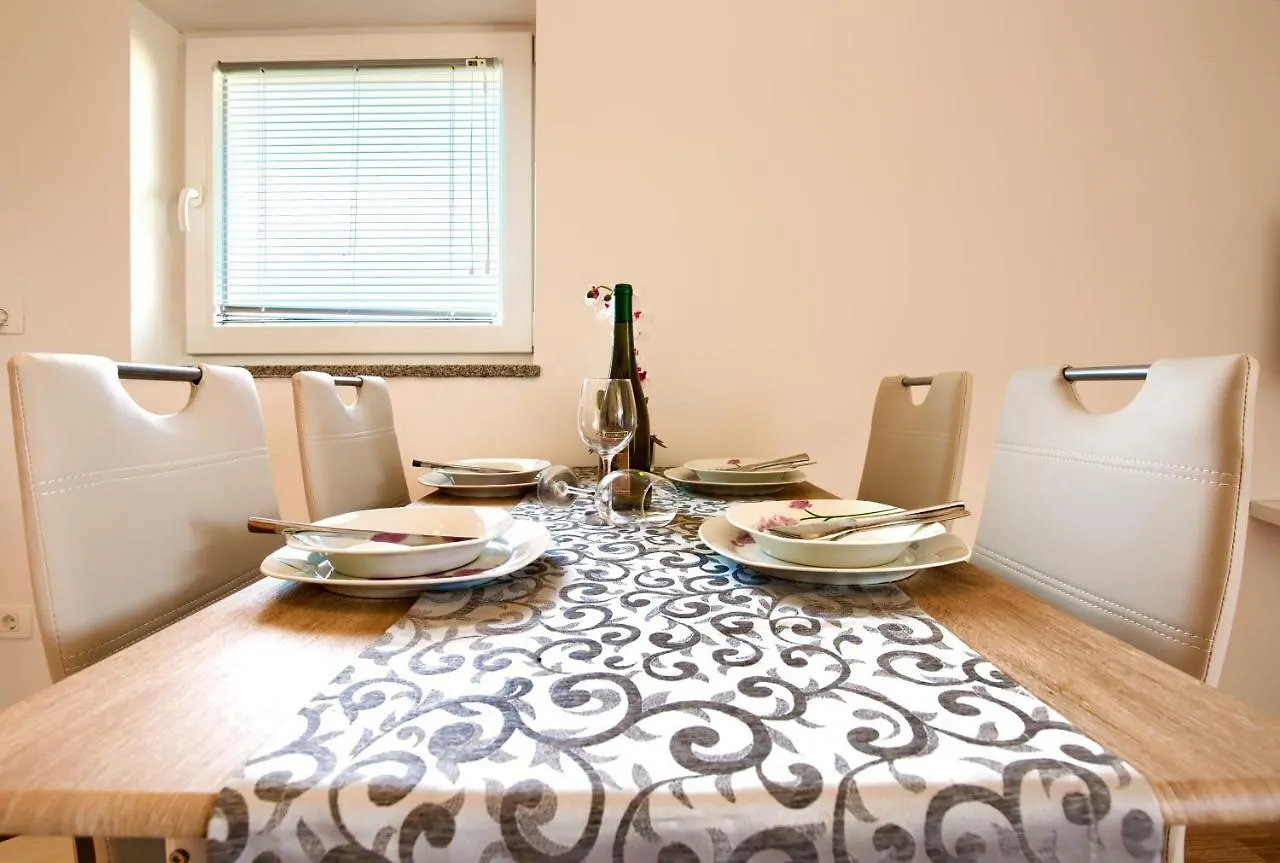Apartmani Krizan Pula 0*,  Croatie